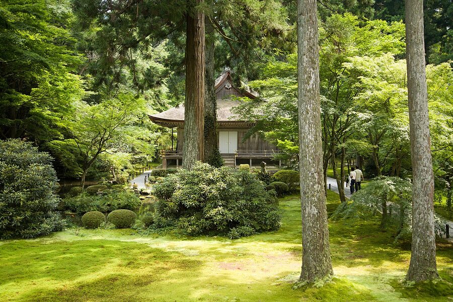Sanzen-in temple grounds