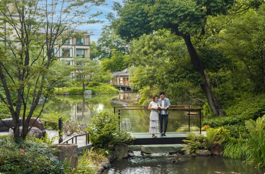 Four Seasons Hotel Kyoto with traditional garden