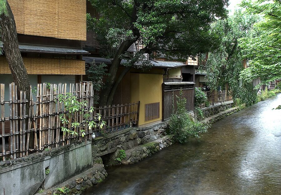 Shirakara canal in Gion, Kyoto, with rear of teahouses