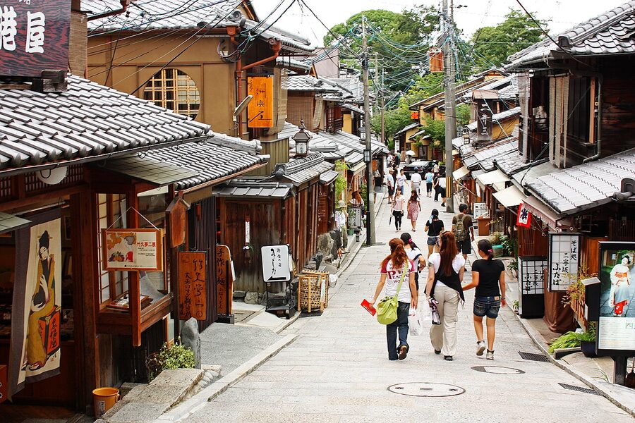 Sannenzaka stone steps with traditional wooden buildings in Higashiyama Kyoto