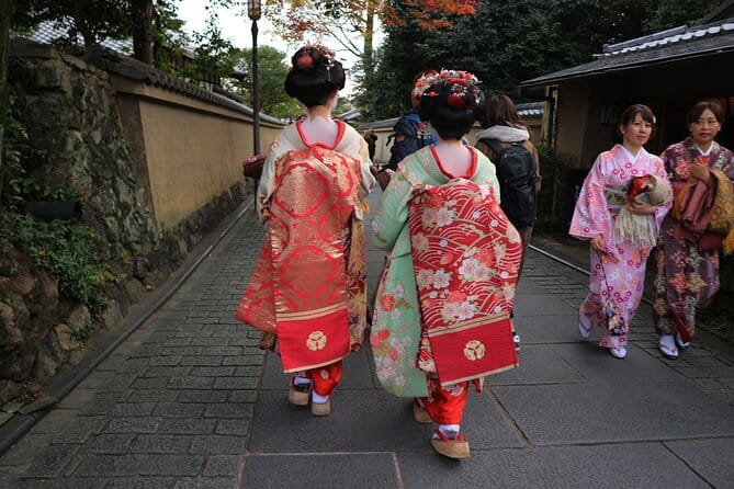 1 Hour Geisha Show in Kyoto - Meeting a maiko in Kyoto