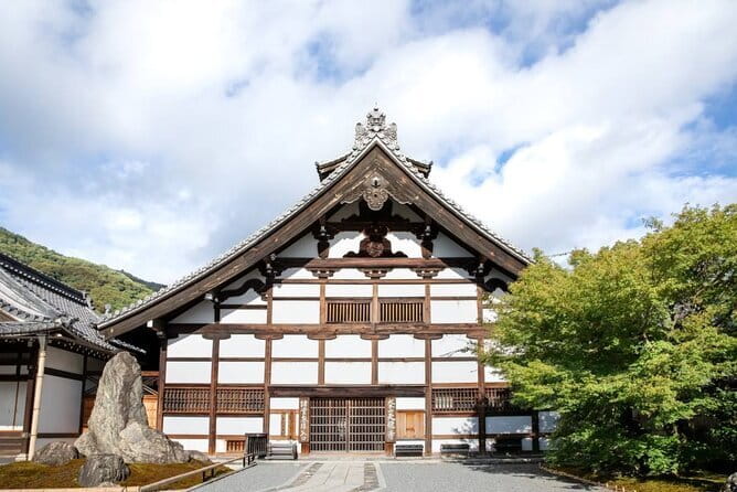 Arashiyama Bamboo & "Must See" Gardens with an Amazing Guide - Starting beside Randen Arashiyama Station