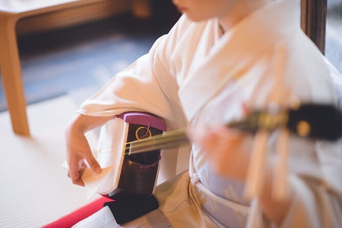 Authentic Kyoto Gion Geisha/Maiko Cultural Experience - Inside the Gion Teahouse