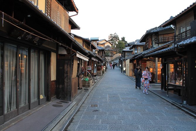 Authentic Kyoto Tea Ceremony: Camellia Flower Teahouse - Seating, accessibility, and comfort