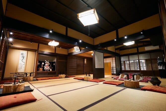 Authentic Ninja Weapon Forging Experience in Kyoto - Choosing between shuriken and kunai