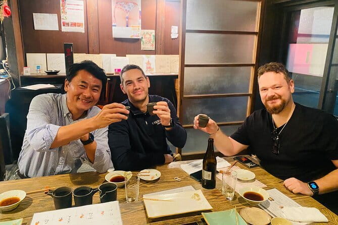 Bar Hopping Private Tour in Kyoto(WAKUWAKU area) - Three Kyoto bars, three different ways to drink