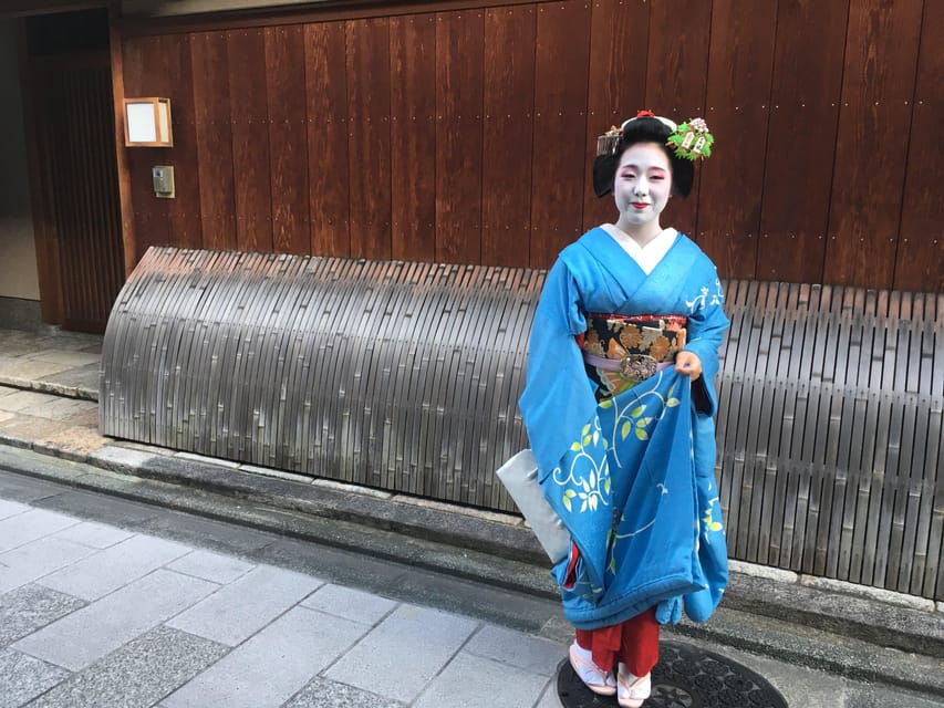 Best of Kyoto: Ginkakuji & Path of Philosophy E-Bike Tour - Nanzenji adds scale and quiet