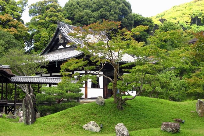 Carefree Private Exploration of Fushimi Inari, Gion, Kiyomizudera, and More - Kodaiji gives the walk room to breathe
