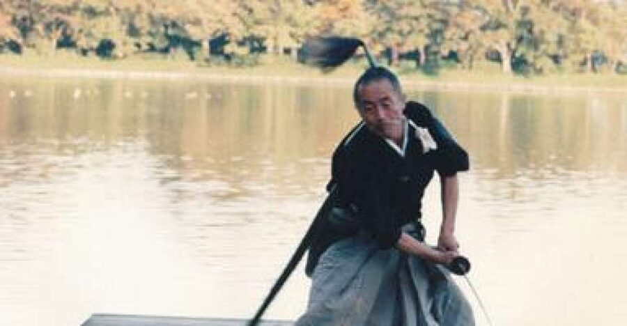 Cool Kyoto: 5-Hour Walking Tour with the Last Samurai - A Buddhist temple and a Shinto shrine