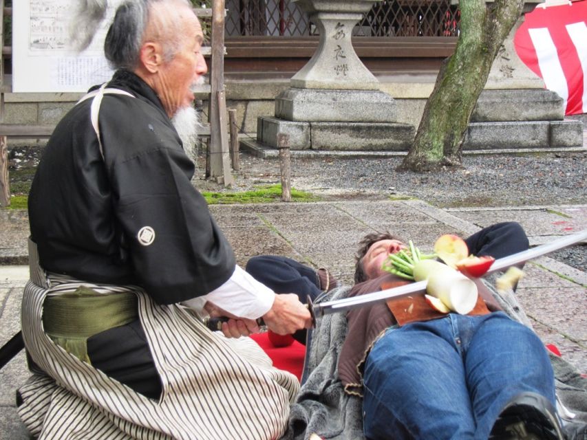 Cool Kyoto: 5-Hour Walking Tour with the Last Samurai - The katana demonstration with Samurai Joe