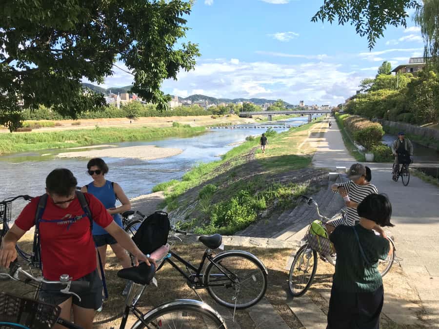 Cycle Kyoto's Hidden Gems & Gion Stroll - The guides make the difference