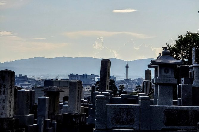 Dark Kyoto Tour - Starting at Yasaka Shrine and the old fear of plague