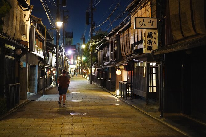 Dinner with Maiko in a Traditional Kyoto Style Restaurant Tour - Why this Gion evening feels different