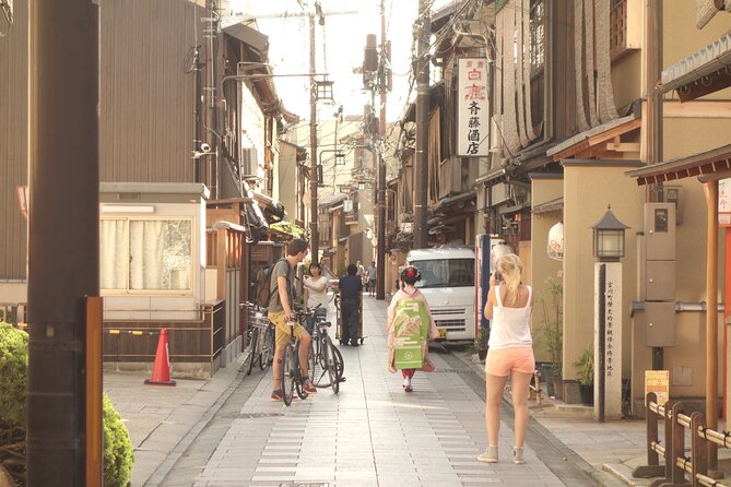 E-Bike Tours of the highlights of Kyoto!!! - Ryoan-ji and the world-famous rock garden