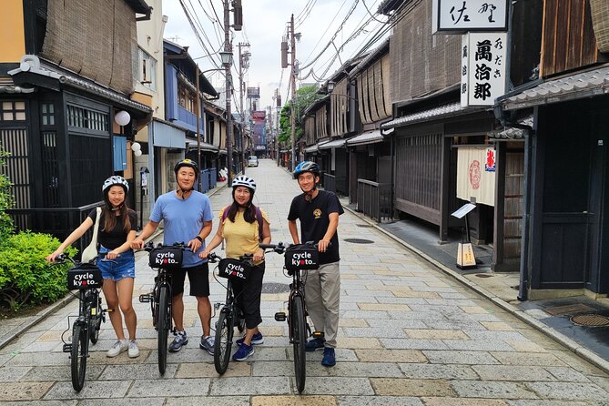 Early Bird E-biking through East Kyoto - Fushimi Inari and Tofukuji: a strong start