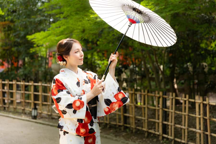 Enjoy Kyoto Summer in Traditional Kimono / Yukata - Is Kyoto Kimono Rental Yumeyakata Worth Booking?