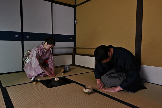 Experience a tea ceremony in an authentic tearoom, in Kyoto! - Floor seating and comfort concerns