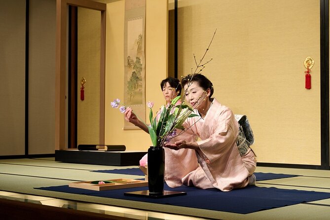 Experience Japan's Traditional Culture Night Tour in Kyoto - Timing, transport, and the real four-hour schedule