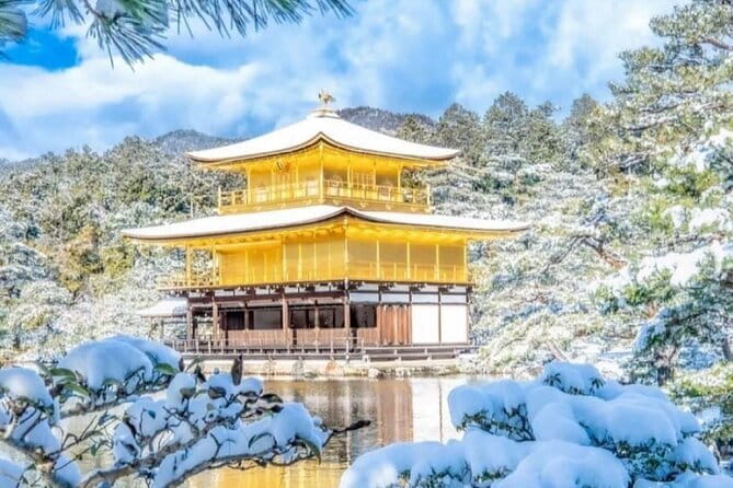 Experience Kimono in Kyoto - Walking out toward Gion and Higashiyama