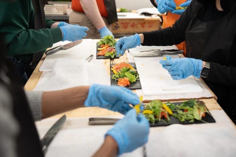Fish cutting class - Why starting with a whole fish matters