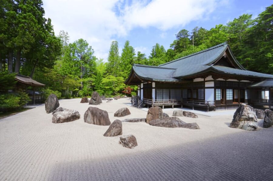 From Osaka/Kyoto:Mount Koya, Wakayama & Nachi Waterfall Trip - What the private transport adds