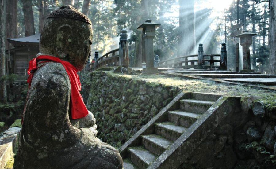 From Osaka/Kyoto: Mount Koya & Wakayama Private Day Trip . - Kuroshio Market, Shirahama, and Sandanbeki Cave