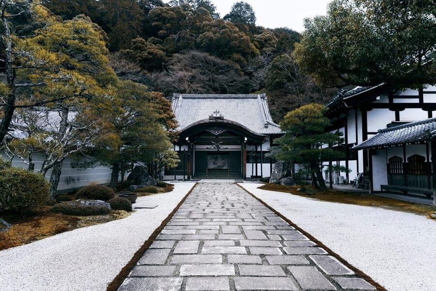 From Osaka/Kyoto: Private Kyoto and Nara Day Trip - Fushimi Inari And The Red Gate Tunnels
