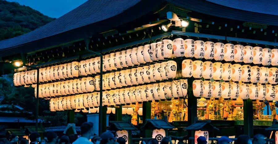 From Osaka: Private Customizable Day Tour to Kyoto - Why a private car can make Kyoto easier