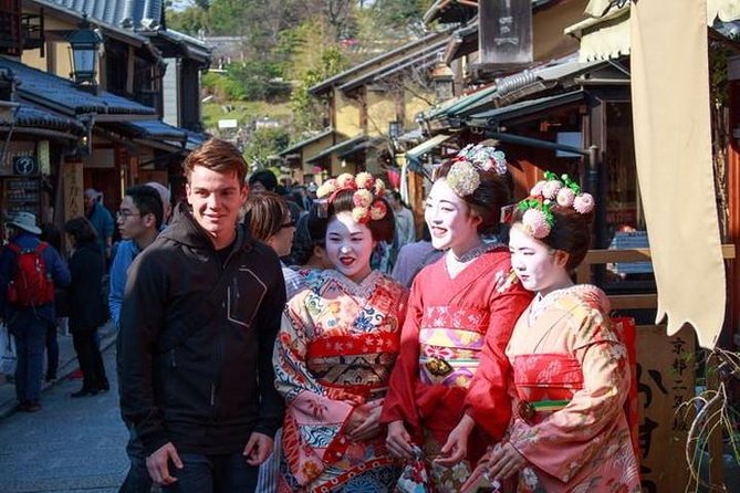 Gion and Fushimi Inari Shrine Kyoto Highlights with Government-Licensed Guide - Starting near Tatsumi Daimyojin Shrine