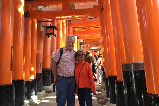Gion and Fushimi Inari Shrine Kyoto Highlights with Government-Licensed Guide - Yasaka Shrine in a 10-minute stop