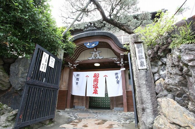 Guide tour of Japanese bathing culture at Funaoka Onsen - Nude bathing and gender separation