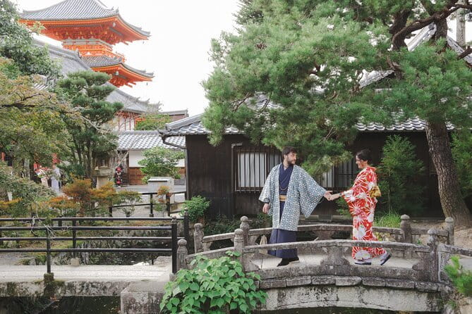 Hidden Bamboo gem and Japanese foods in Izakaya Private Tour - Guide Nori and the Kyoto connection