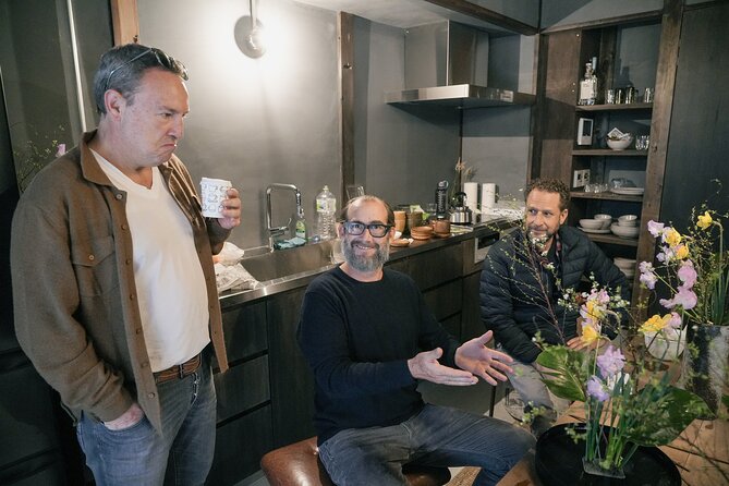 Ikebana Traditional Japanese Art of Flower Arranging - Seasonal flowers make the lesson feel connected to Kyoto