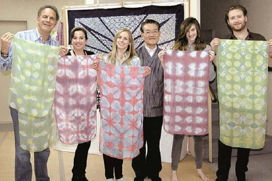 Itajime Shibori Scarf Class at Kyoto Shibori Museum - What the instructor does during the class