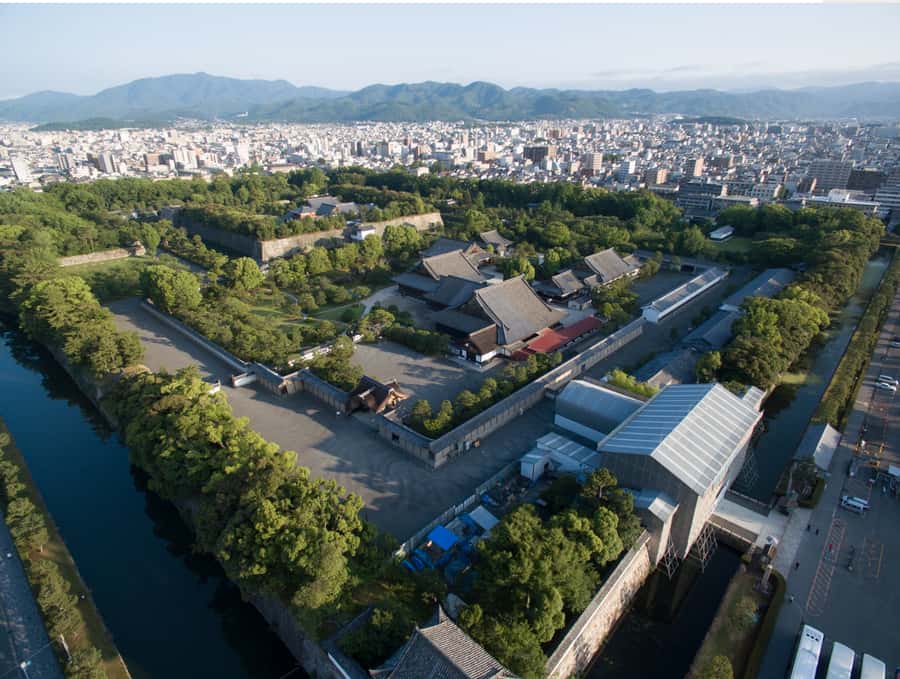 KIYOTO's Private E-cycling: Highlights & Hidden Gems - Shimogamo Shrine and the quieter northern route