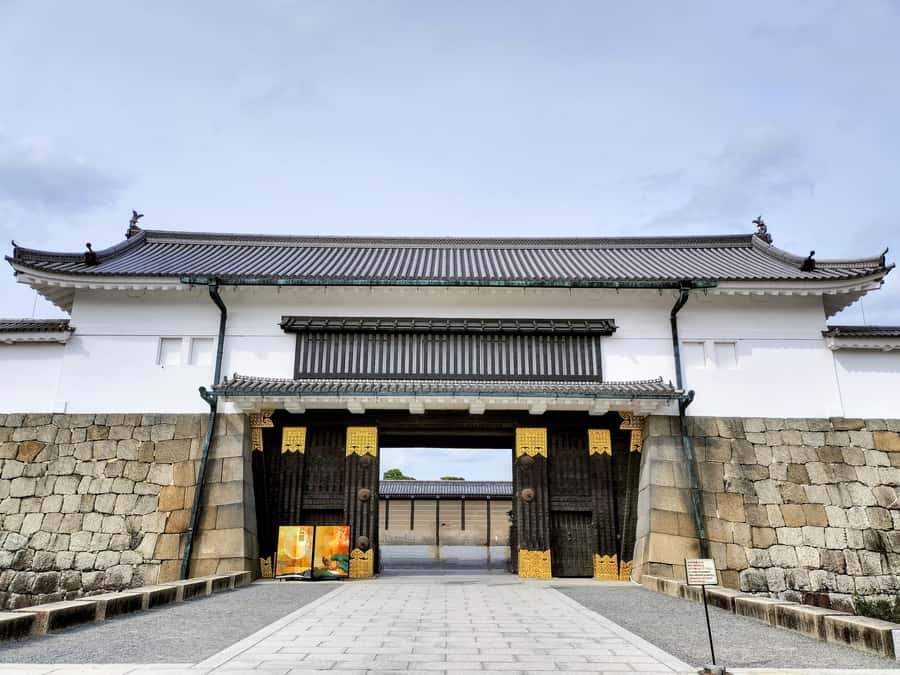KIYOTO's Private E-cycling: Highlights & Hidden Gems - What the guide adds to the ride
