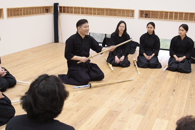 Kyoto 2 Hours Genuine Kendo / Samurai Experience In Japan - Starting with manners instead of movie-style swordplay