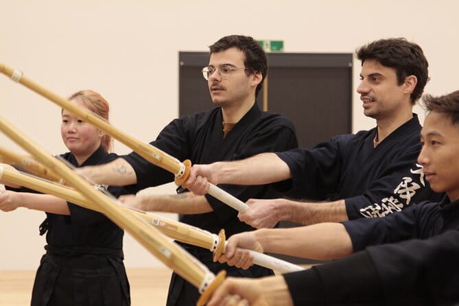 Kyoto 2 Hours Genuine Kendo / Samurai Experience In Japan - From dummy practice to a friendly match