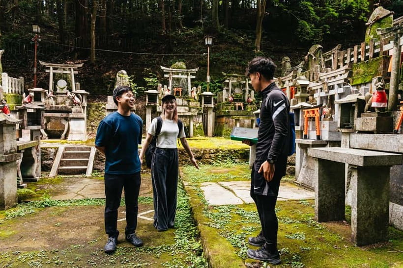 Kyoto: 3-Hour Fushimi Inari Shrine Hidden Hiking Tour - Joining the vermilion torii gates