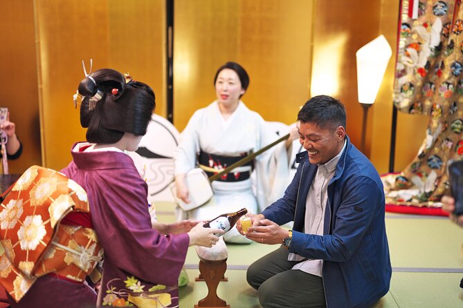 Kyoto 4 hr Gion Private Guided Tour & Maiko or Geisha Dinner - A Kyoto evening built around conversation
