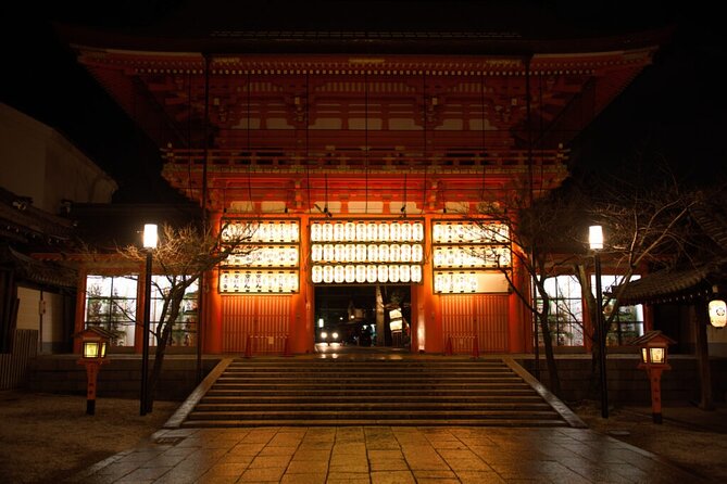 Kyoto 5-Star Geisha Night Walk: Small-Group Authentic Experience - Ninenzaka’s stone lanes
