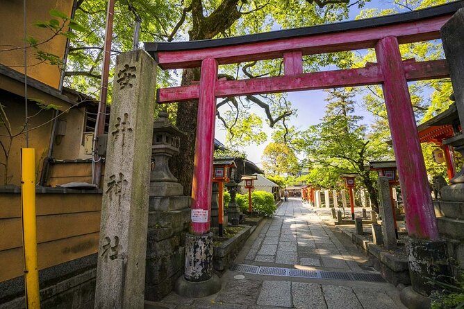 Kyoto 5-Star Geisha Night Walk: Small-Group Authentic Experience - Kabuki, Zen, and the layers beneath the streets