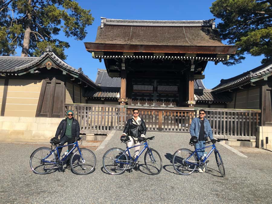 Kyoto Arashiyama Bamboo forest & Golden Pavilion E-Bike Tour - Why an electric bike works well in Kyoto