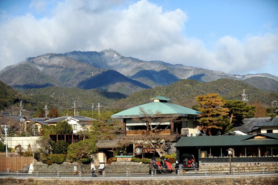 Kyoto: Arashiyama Customized Rickshaw Tour & Bamboo Forest - Seating, children, and accessibility