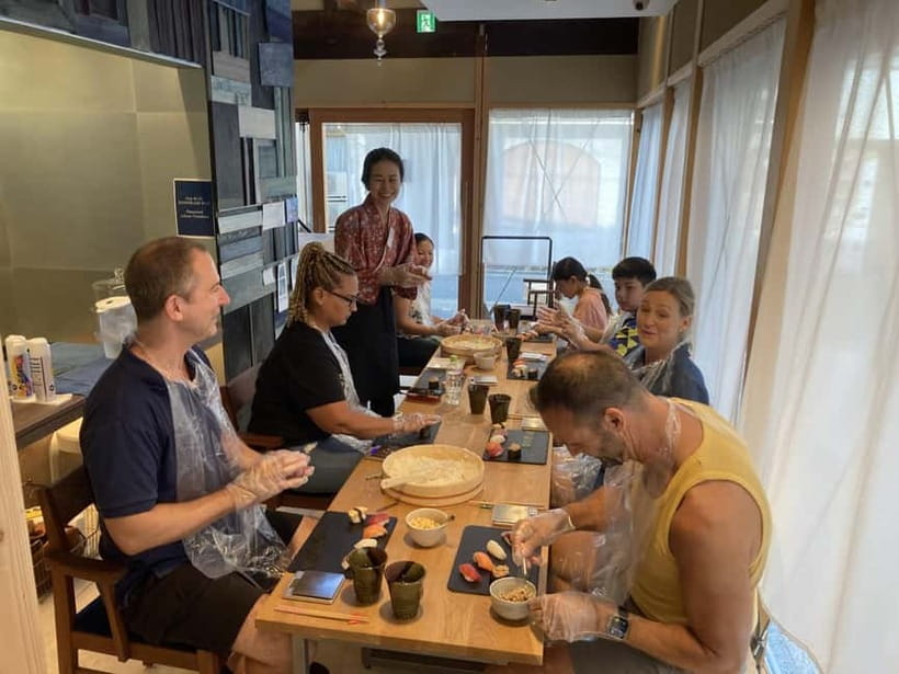 Kyoto: Authentic Sushi Making Cooking Lesson - Eating the sushi you made for lunch