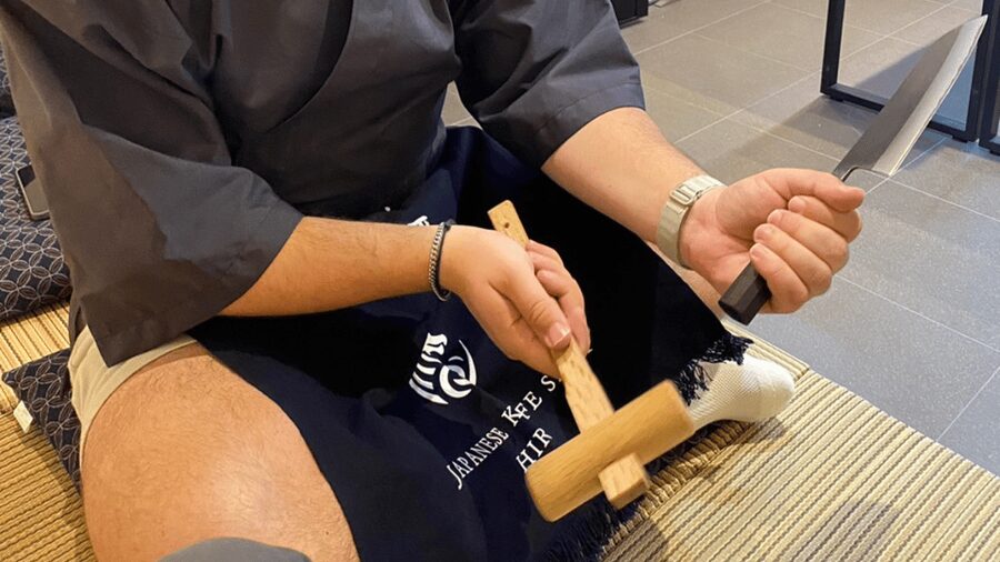 Kyoto: Beginner Knife Sharpening & Handle Fitting Workshop - Choosing between Santoku, Deba, and Yanagi