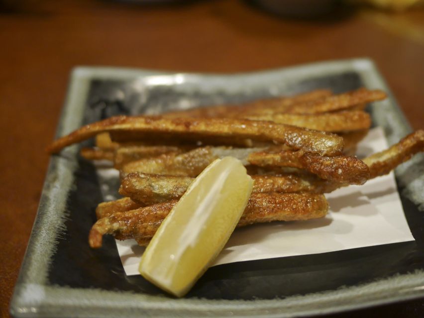 Kyoto: Casual Pontocho Evening Food Tour - Food and drinks: a broad taste of Kyoto