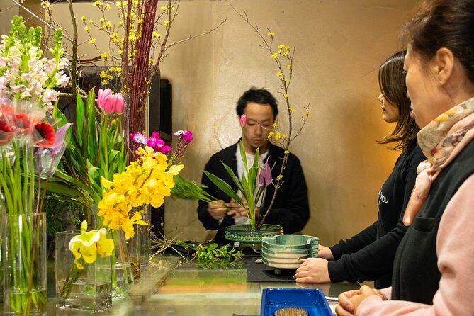 Kyoto Cultural IKEBANA Experience@SEKKA FLOWERS - What happens during the class