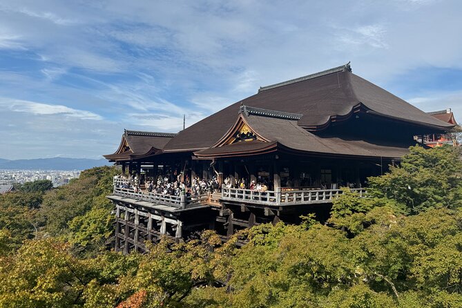 Kyoto Early Bird English Tour: Fushimi Inari & Gion(Private opt) - Yasaka Pagoda is a quick but memorable pause