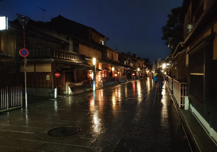 Kyoto Evening Gion Food Tour - Is $216 a fair price?